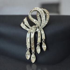 Art Deco Style Vintage Rhinestone Dangle Marquise Stones Rodium Plated Brooch